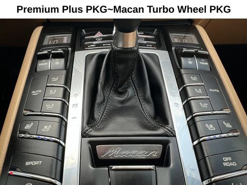 Used 2017 Porsche Macan AWD/4WD image 58