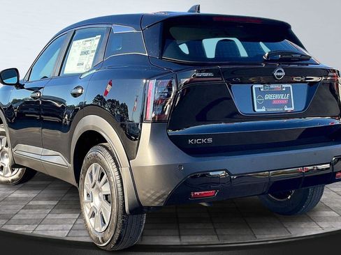 New 2026 Nissan Kicks S image 3