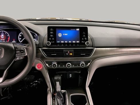 Used 2018 Honda Accord LX image 7