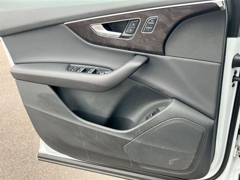 Used 2021 Audi Q7 2.0T Premium w/ Convenience Package image 30