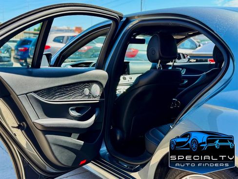 Used 2017 Mercedes-Benz E 300 image 10