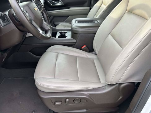 Used 2024 Chevrolet Tahoe LT RWD image 20