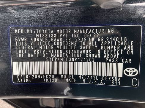 Used 2022 Toyota Corolla SE w/ SE Premium Package FWD image 43