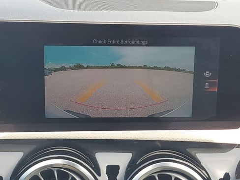 Used 2020 Mercedes-Benz CLA 250 image 18