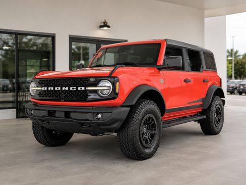 Used 2022 Ford Bronco Wildtrak AWD/4WD image 1