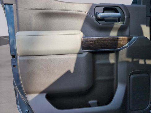 Used 2020 GMC Sierra 1500 SLE w/ SLE Value Package image 29