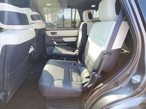 Used 2024 Toyota Sequoia Capstone AWD/4WD image 25