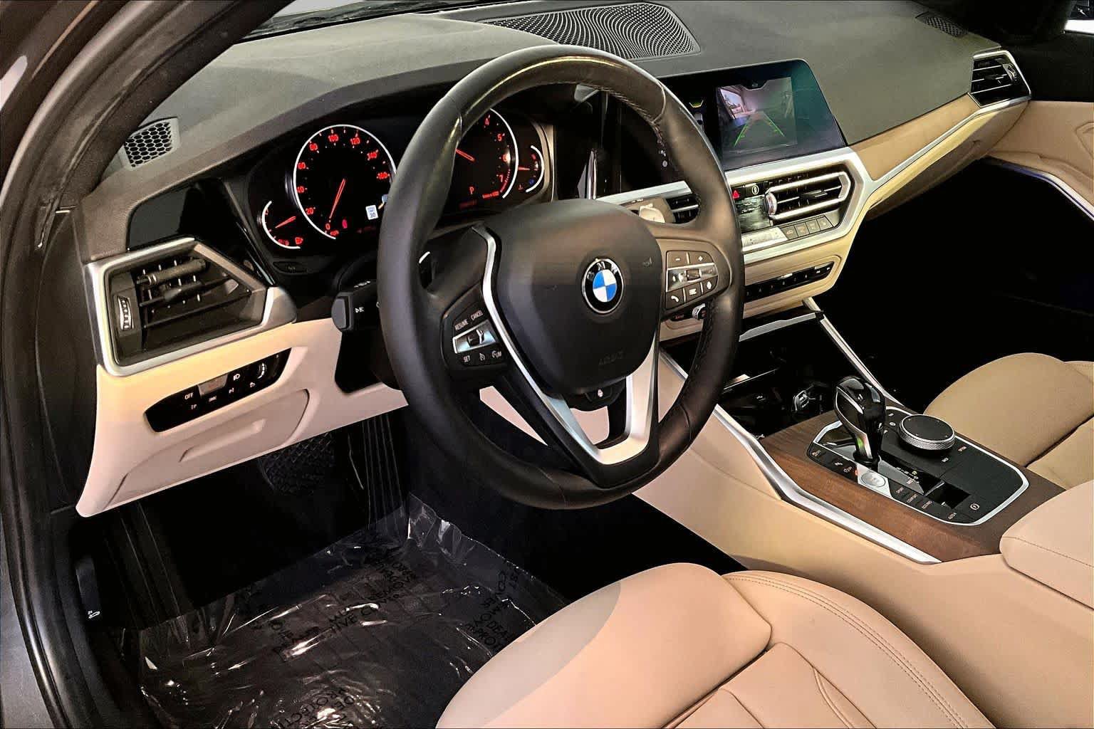 Used 2020 BMW 330i xDrive Sedan w/ Convenience Package AWD/4WD image 18