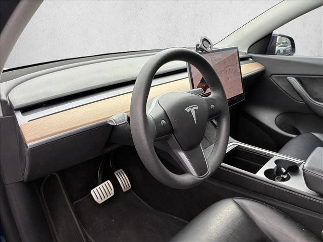Used 2022 Tesla Model Y Performance AWD/4WD image 10