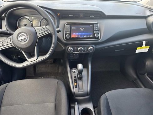 New 2025 Nissan Kicks Play S image 18