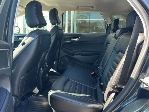Used 2022 Ford Edge SEL w/ Convenience Package AWD/4WD image 10