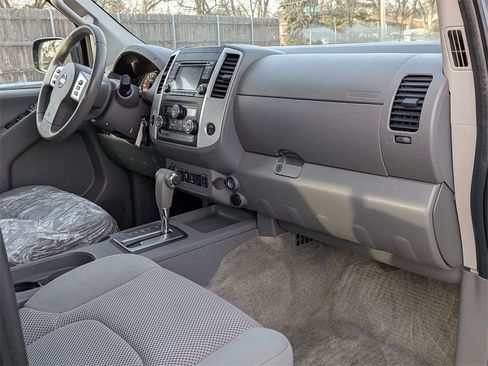 Used 2015 Nissan Frontier SV w/ SV Value Truck Package image 21