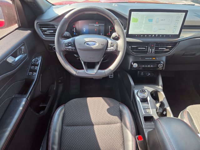 Used 2024 Ford Escape ST-Line w/ Tech Pack #1 FWD image 12