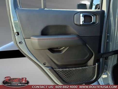 Used 2026 Jeep Wrangler Unlimited Rubicon AWD/4WD image 14