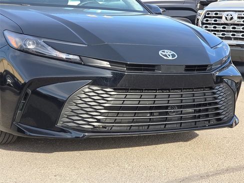 New 2026 Toyota Camry LE image 7