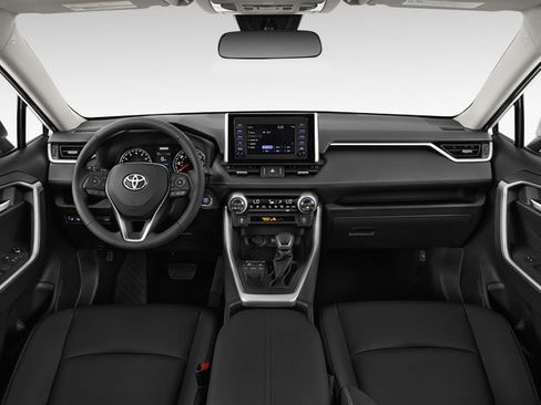 Used 2024 Toyota RAV4 XLE FWD image 3