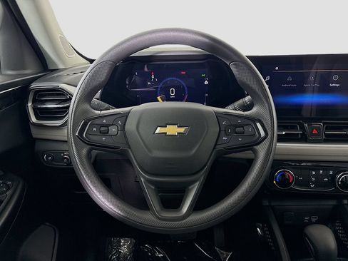 Certified 2025 Chevrolet TrailBlazer LT AWD/4WD image 12