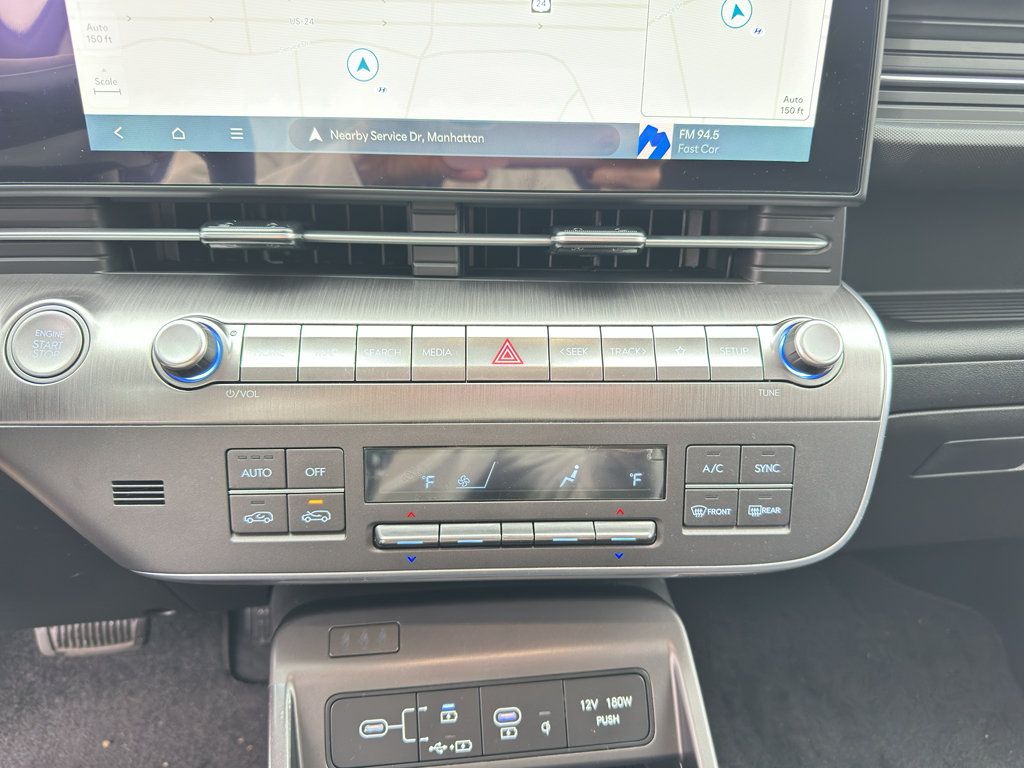 Used 2025 Hyundai Kona SEL FWD image 21
