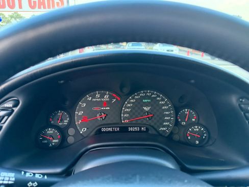 Used 2004 Chevrolet Corvette Z06 w/ Z06 Preferred Equipment Group RWD image 23