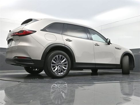 Certified 2025 MAZDA CX-90 Plug-In Hybrid w/ Preferred image 32
