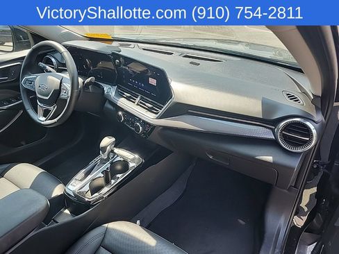 Used 2026 Chevrolet Trax ACTIV w/ Sunroof Package FWD image 33