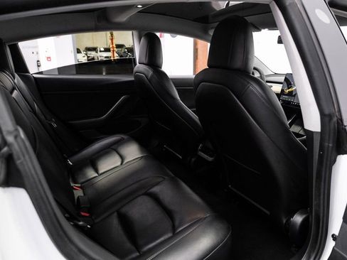 Used 2020 Tesla Model 3 Standard Range Plus image 36