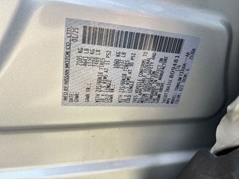 Used 2025 Nissan Rogue SV image 23