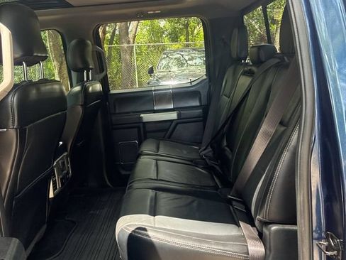 Used 2017 Ford F150 Lariat w/ Equipment Group 502A Luxury AWD/4WD image 8