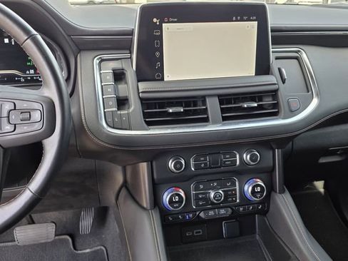 Used 2023 GMC Yukon AT4 w/ Technology Package image 9