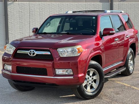 Used 2011 Toyota 4Runner SR5 w/ Convenience Pkg AWD/4WD image 2