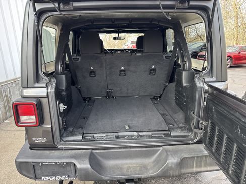Used 2020 Jeep Wrangler Unlimited Sport S AWD/4WD image 9