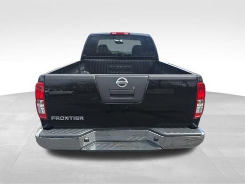 Used 2012 Nissan Frontier S w/ S Preferred Pkg image 8