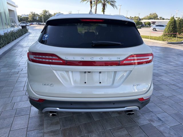 Used 2018 Lincoln MKC Reserve FWD image 3