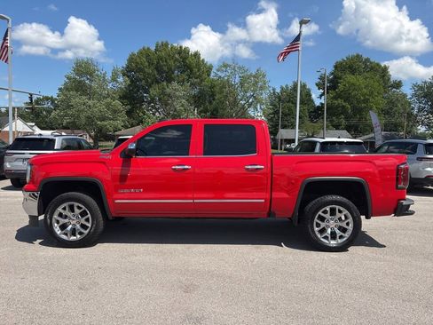Used 2018 GMC Sierra 1500 SLT w/ SLT Premium Package AWD/4WD image 2