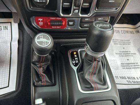 Used 2019 Jeep Wrangler Unlimited Rubicon image 29