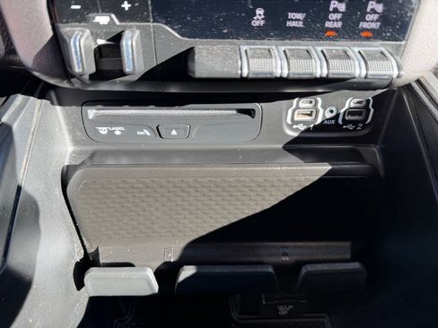Used 2019 RAM 1500 Sport w/ Level 2 Equipment Group AWD/4WD image 26