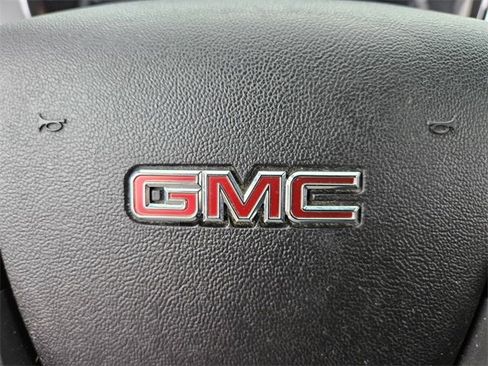 Used 2017 GMC Terrain SLE image 27