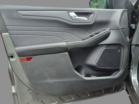 New 2024 Ford Escape SE image 14