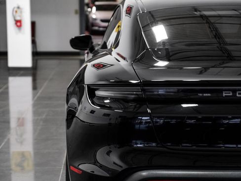 Used 2025 Porsche Taycan RWD image 42