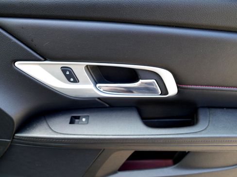 Used 2017 GMC Terrain SLT w/ Open Road Package image 23