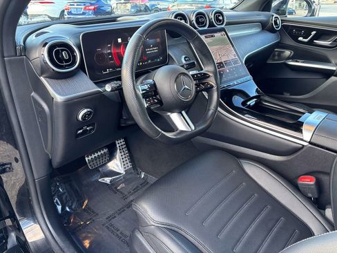 Used 2024 Mercedes-Benz GLC 300 4MATIC image 21