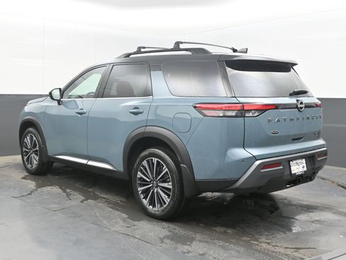 New 2026 Nissan Pathfinder Platinum AWD/4WD image 6