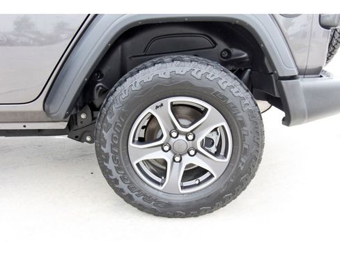 Used 2019 Jeep Wrangler Unlimited Sport S AWD/4WD image 30