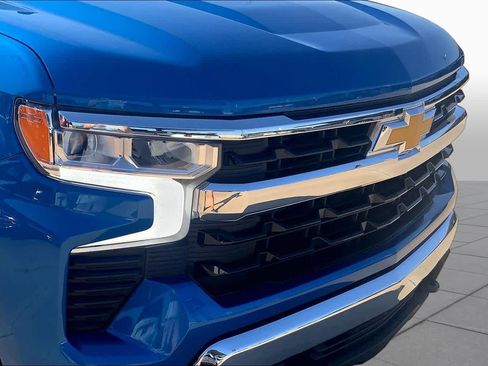Used 2024 Chevrolet Silverado 1500 LT w/ Z71 Off-Road Package AWD/4WD image 28