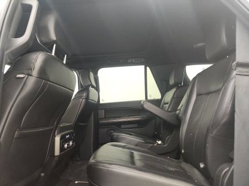 Used 2020 Ford Expedition XLT w/ Equipment Group 202A RWD image 10