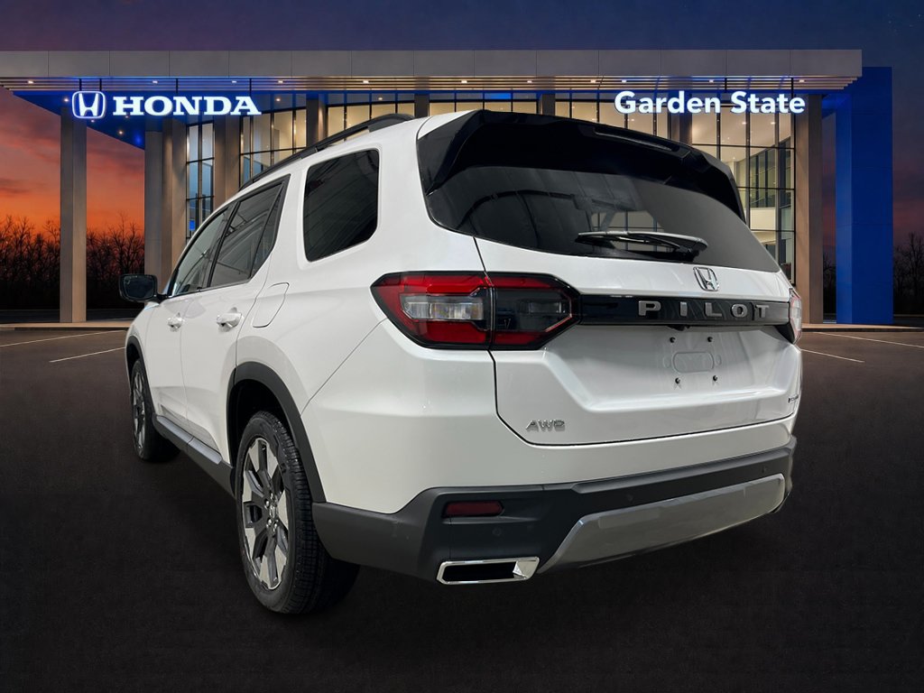 New 2026 Honda Pilot Touring image 3