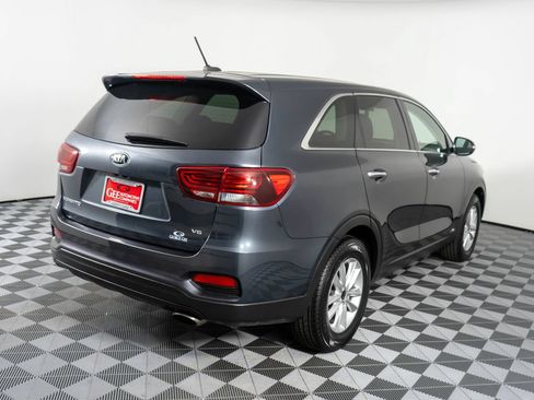 Used 2020 Kia Sorento AWD V6 image 6