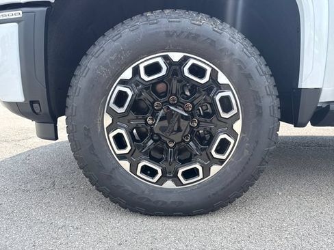 New 2026 GMC Sierra 2500 Denali Ultimate AWD/4WD image 10