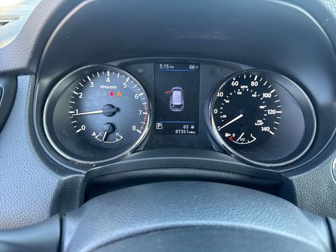 Used 2018 Nissan Rogue SV AWD/4WD image 28