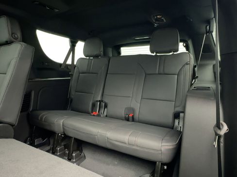 New 2026 Chevrolet Suburban RST w/ Sun And Tow Package image 32